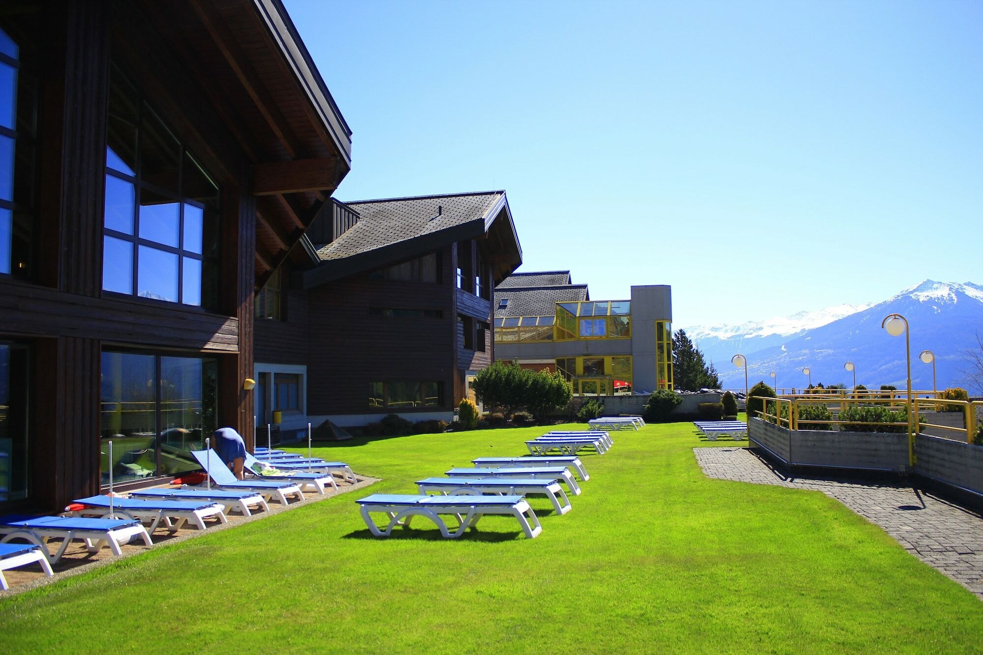 Hotel Les Bains D'Ovronnaz Exterior photo